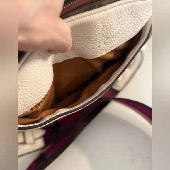 Coach x Star Wars Special Edition Crossbody Bag – Rare Collectible C3-PO - Picture 9 of 16